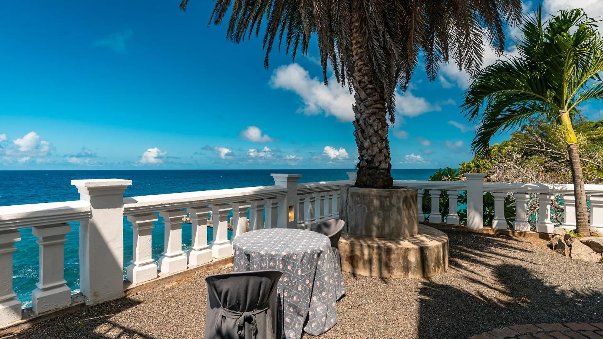 Blue Rhapsody Villa Glacis  Seychelles